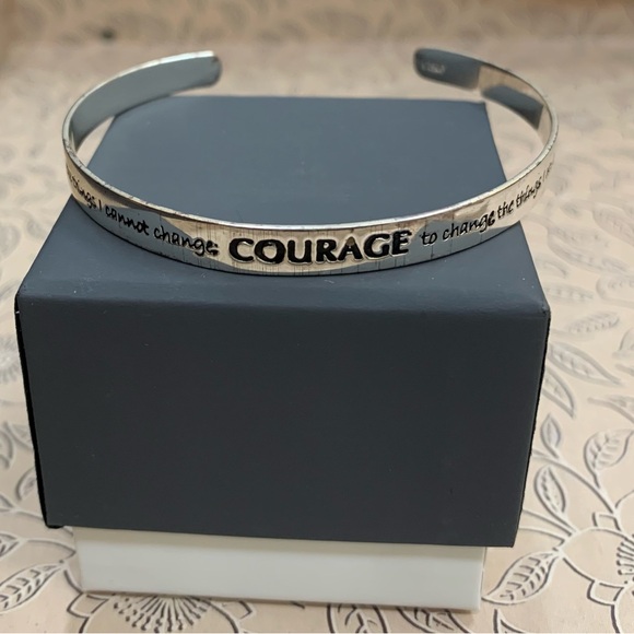 Not all who wander are lost, I can’t change Courage, Love is patient* - Picture 5 of 7